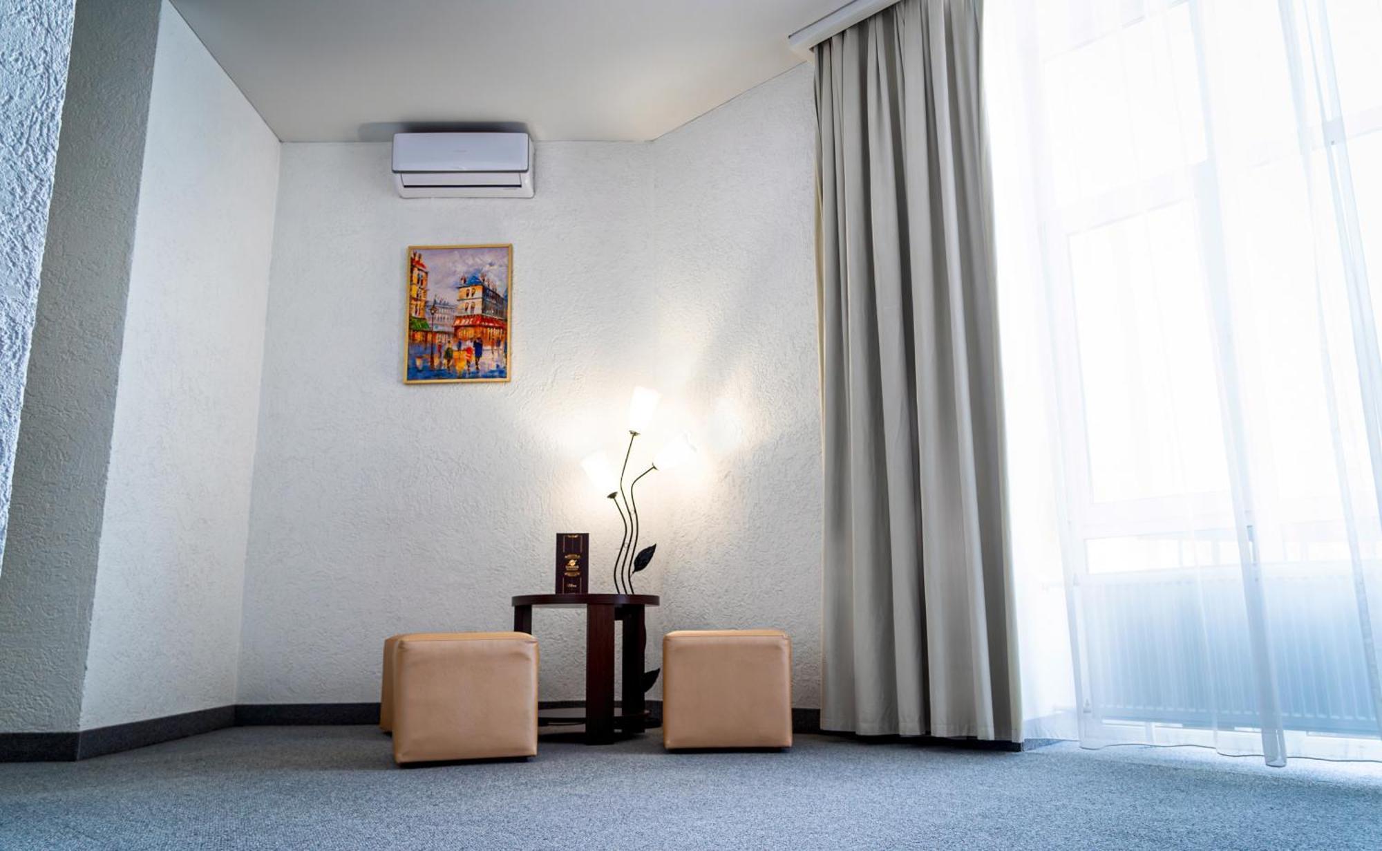 Chaika Gostinichny Kompleks Karagandy Exteriér fotografie
